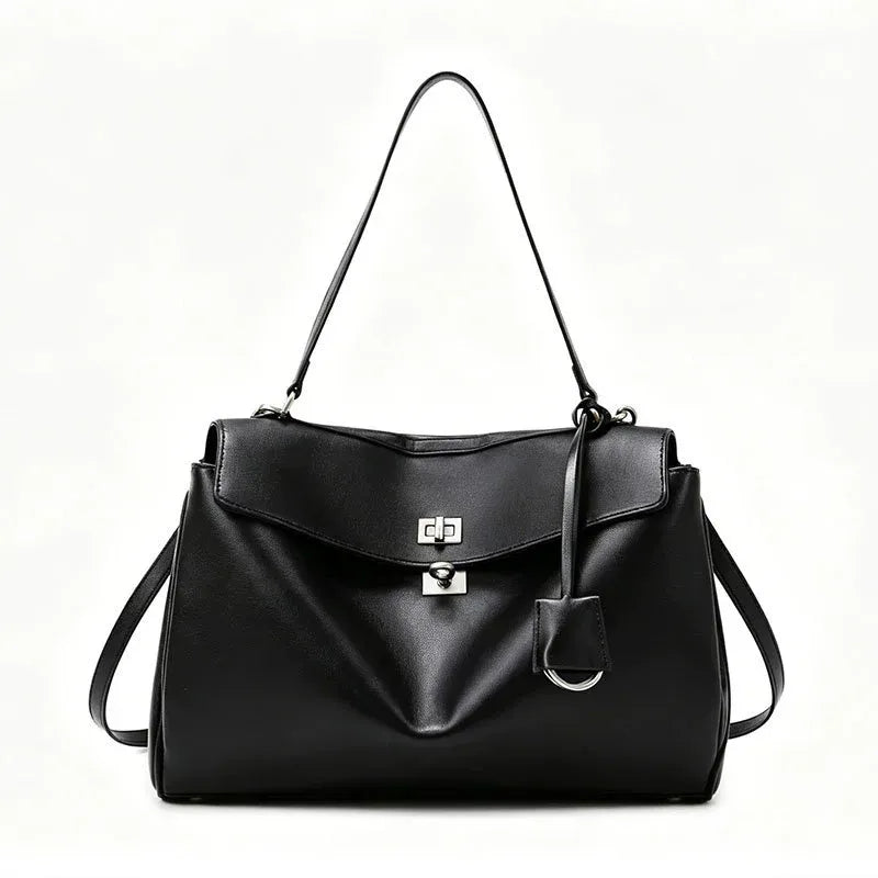 Nathilde Élise Soft Shoulder Bag