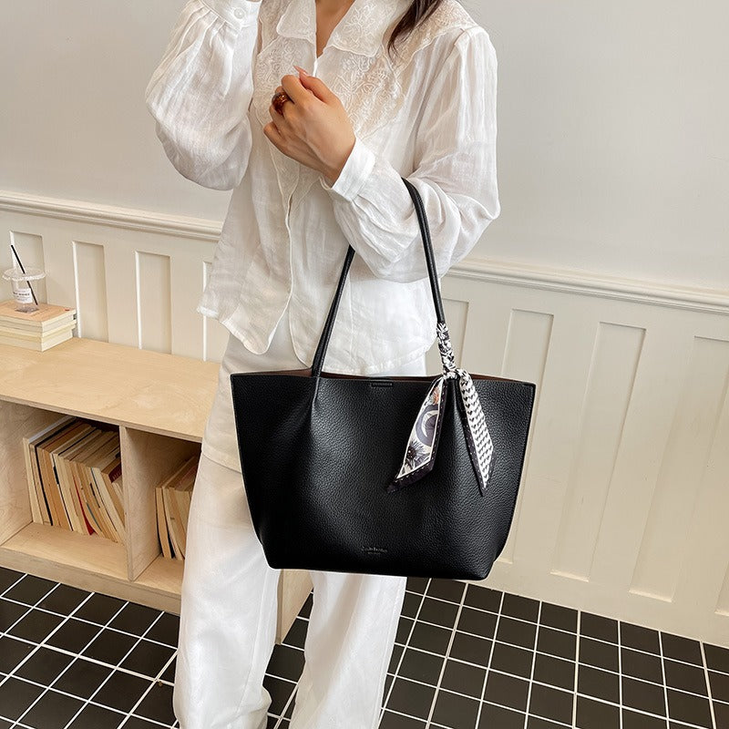 Nathilde Céleste Tote Bag